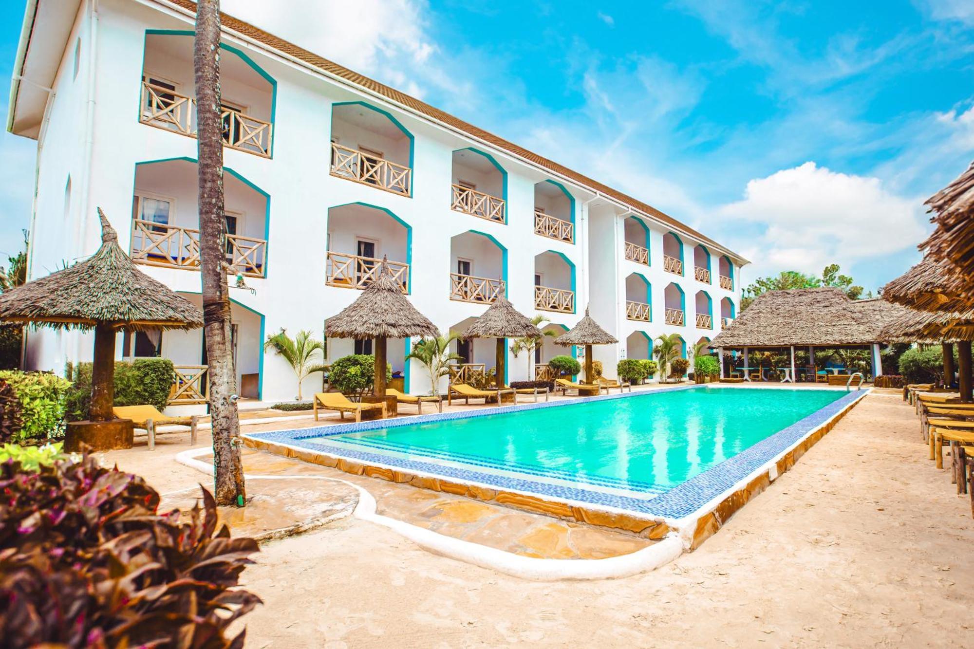 Ahg Sun Bay Mlilile Beach Hotel มาเทมวu ภายนอก รูปภาพ